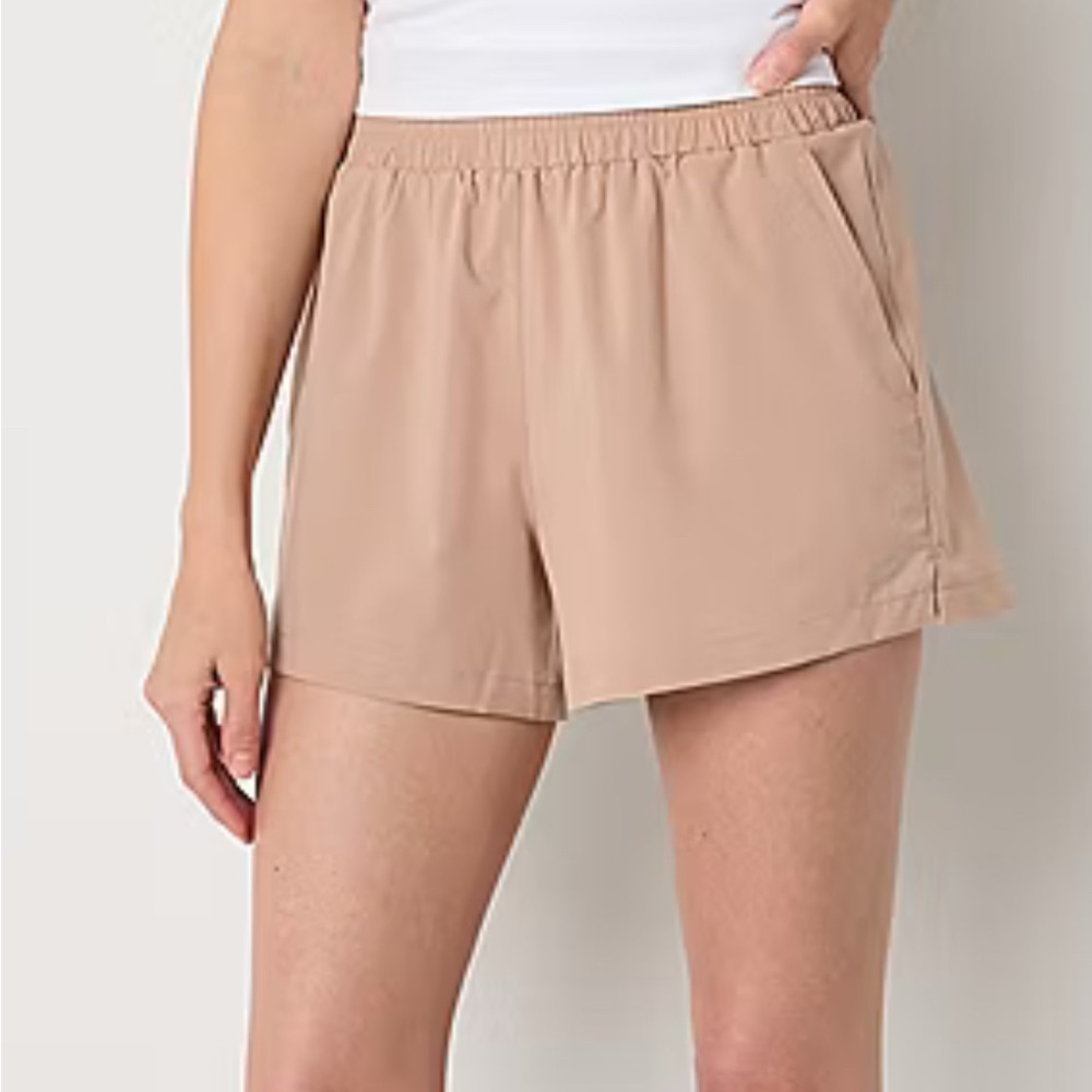 NEW Xersion Active Shorts‎